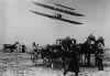 1909 Wilbur over Le Mans.jpg (71752 bytes)